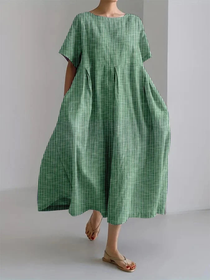 Weißes Sommerkleid mit Blumenmuster