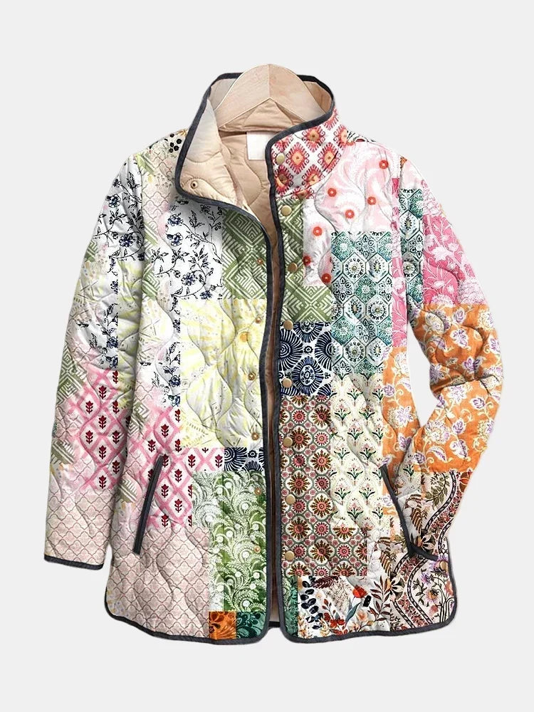 SURI | LÄSSIGE STEPPJACKE MIT BLUMENPRINT