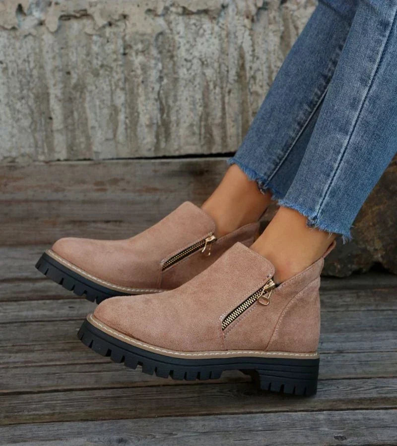 Sylvia-Anne | Schlichte Stiefeletten