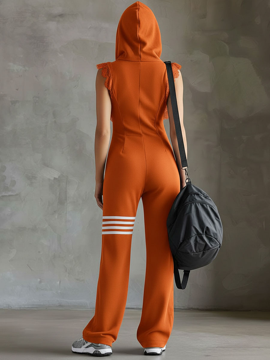 Daniela - Sportlicher Retro-Overall mit Kapuze und Streifen