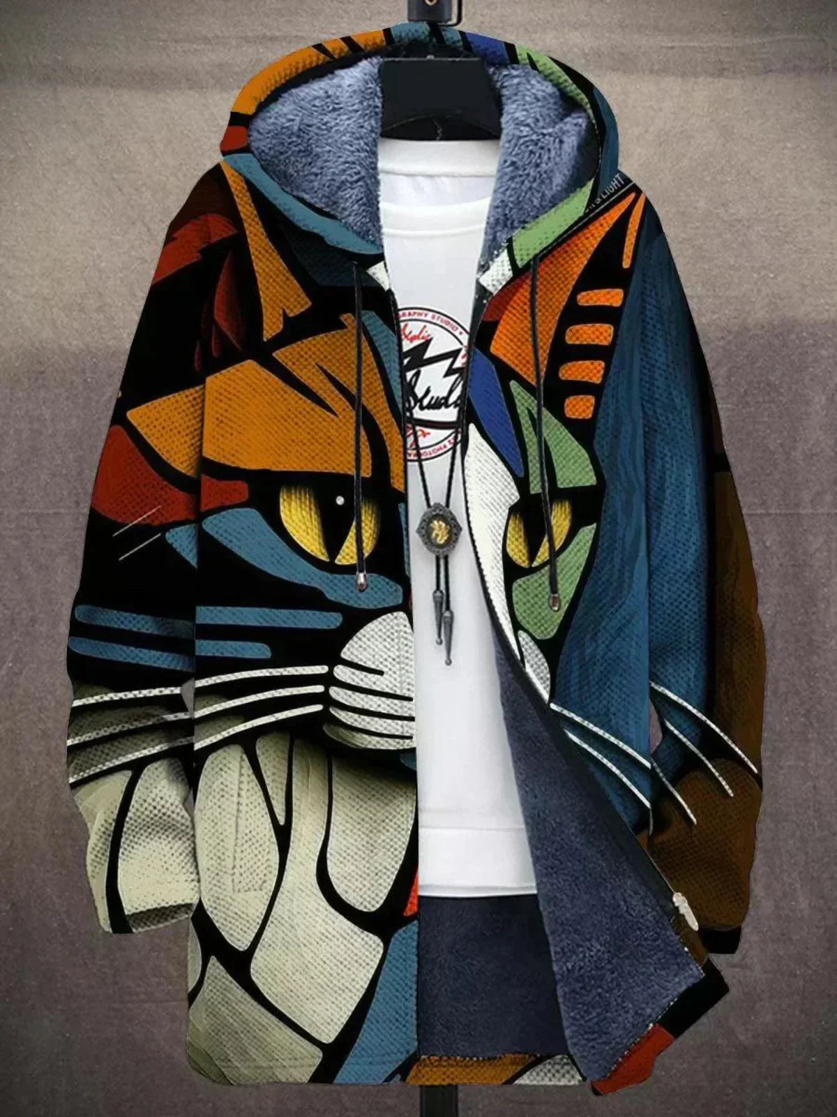 Isabella | Strickjacke mit Kapuze und kunstvollem Print