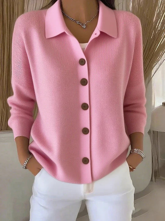 Josefina | Strickjacke mit Kragen und Knöpfen