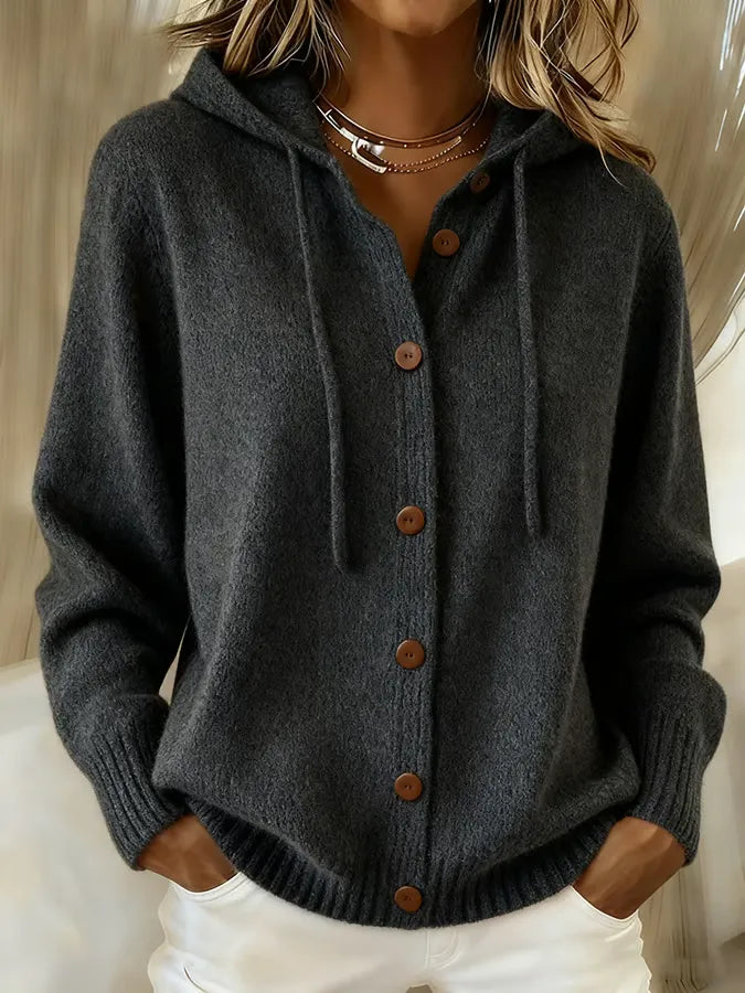 Begoña | Strickjacke mit Kapuze und Knöpfen