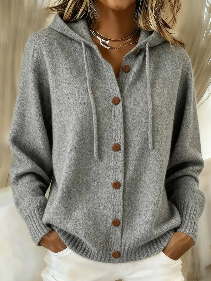 Begoña | Strickjacke mit Kapuze und Knöpfen