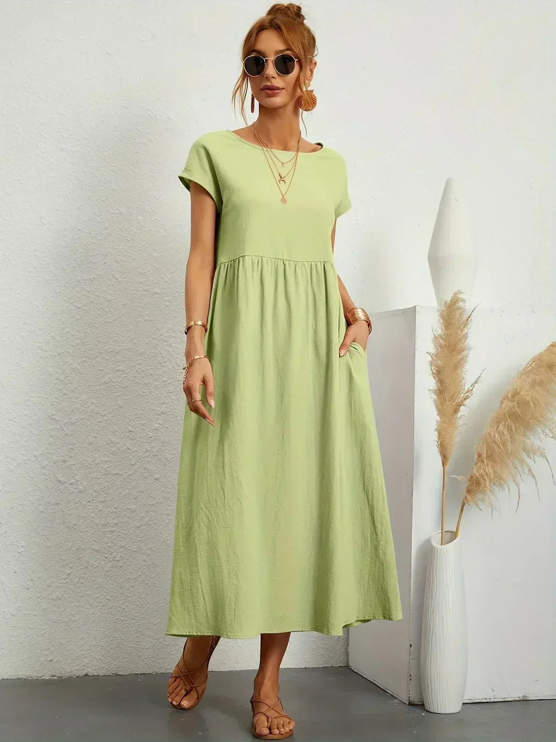 Nerys | Atmungsaktives weißes Midikleid