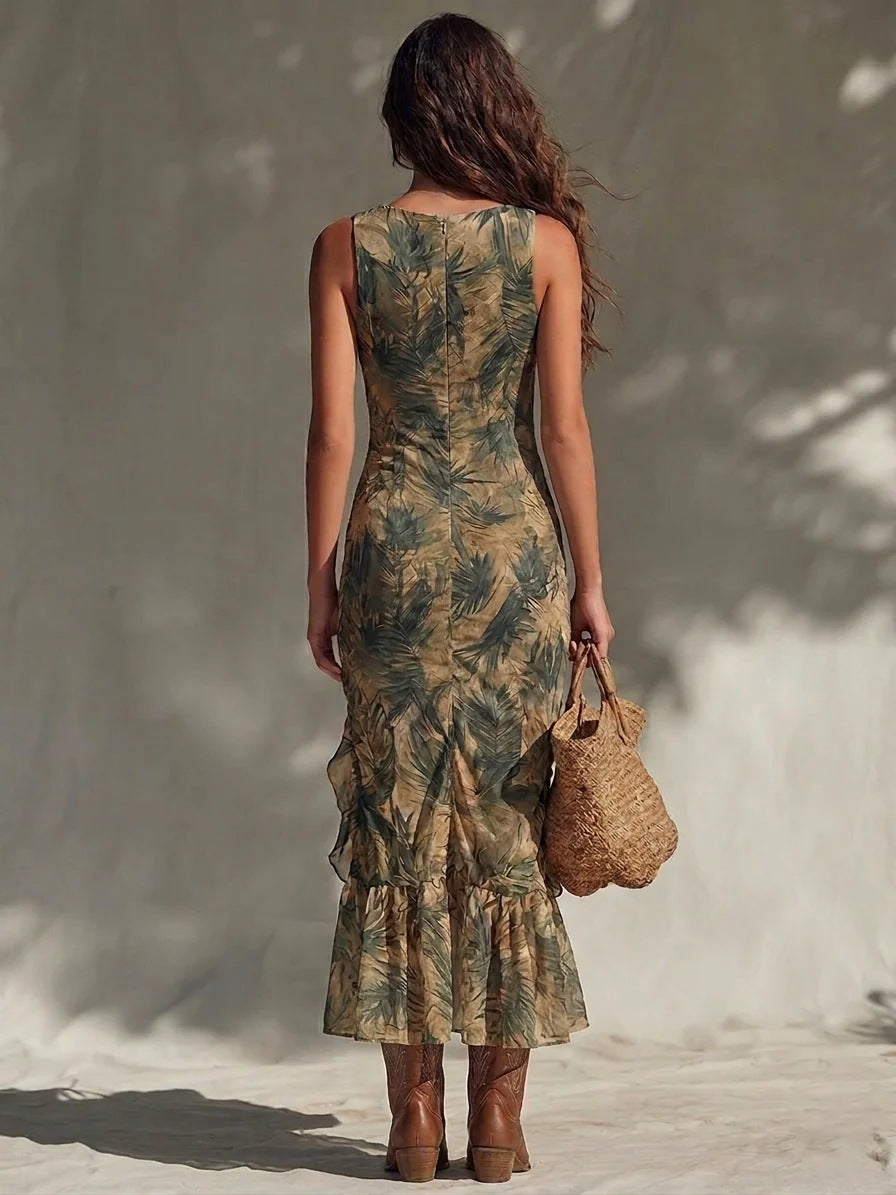 Maxikleid mit Palmenprint, Rüschen, Raffung und Schlitz