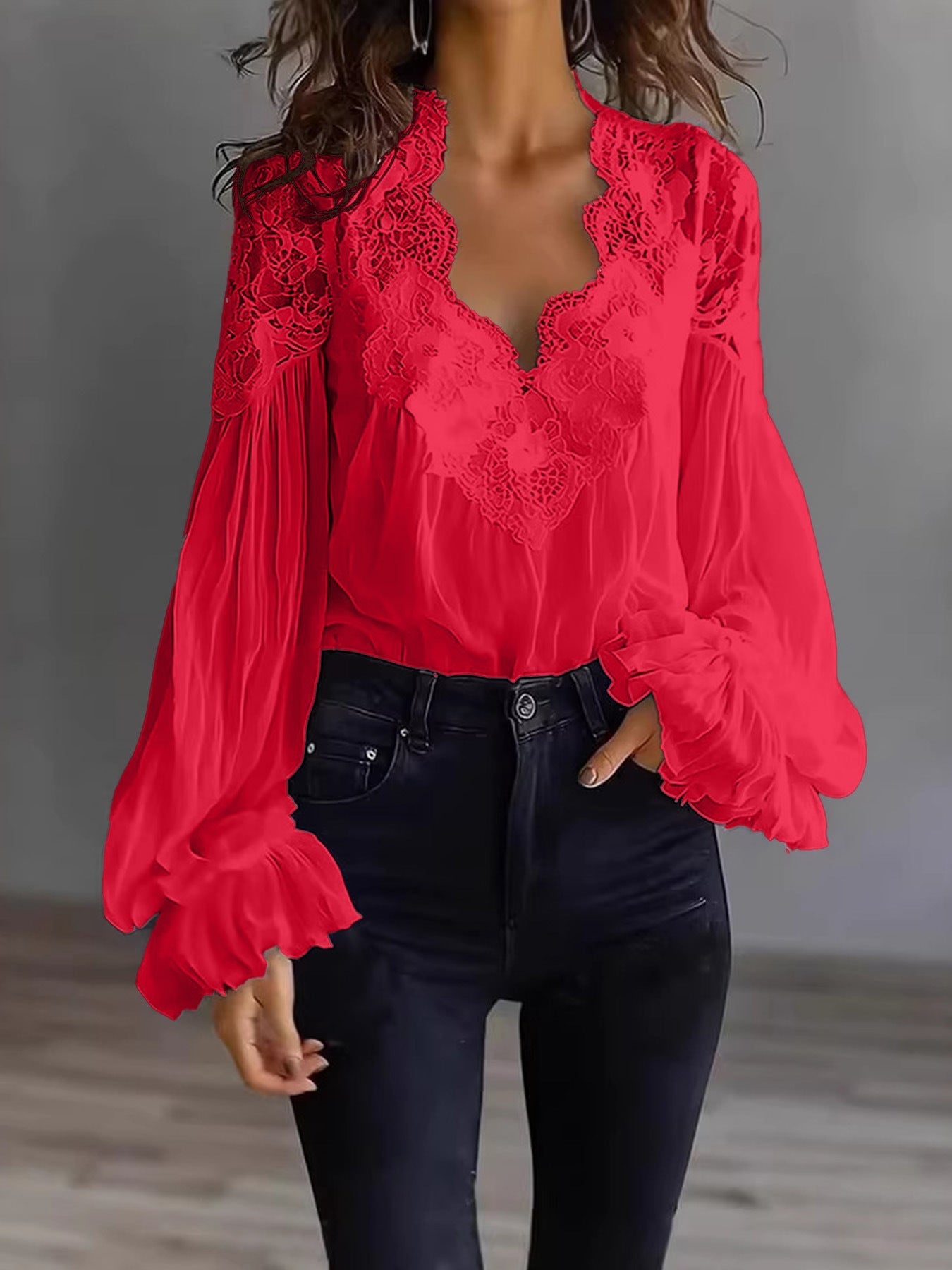 Joelle | Elegante Spitzenbluse mit Puffärmeln