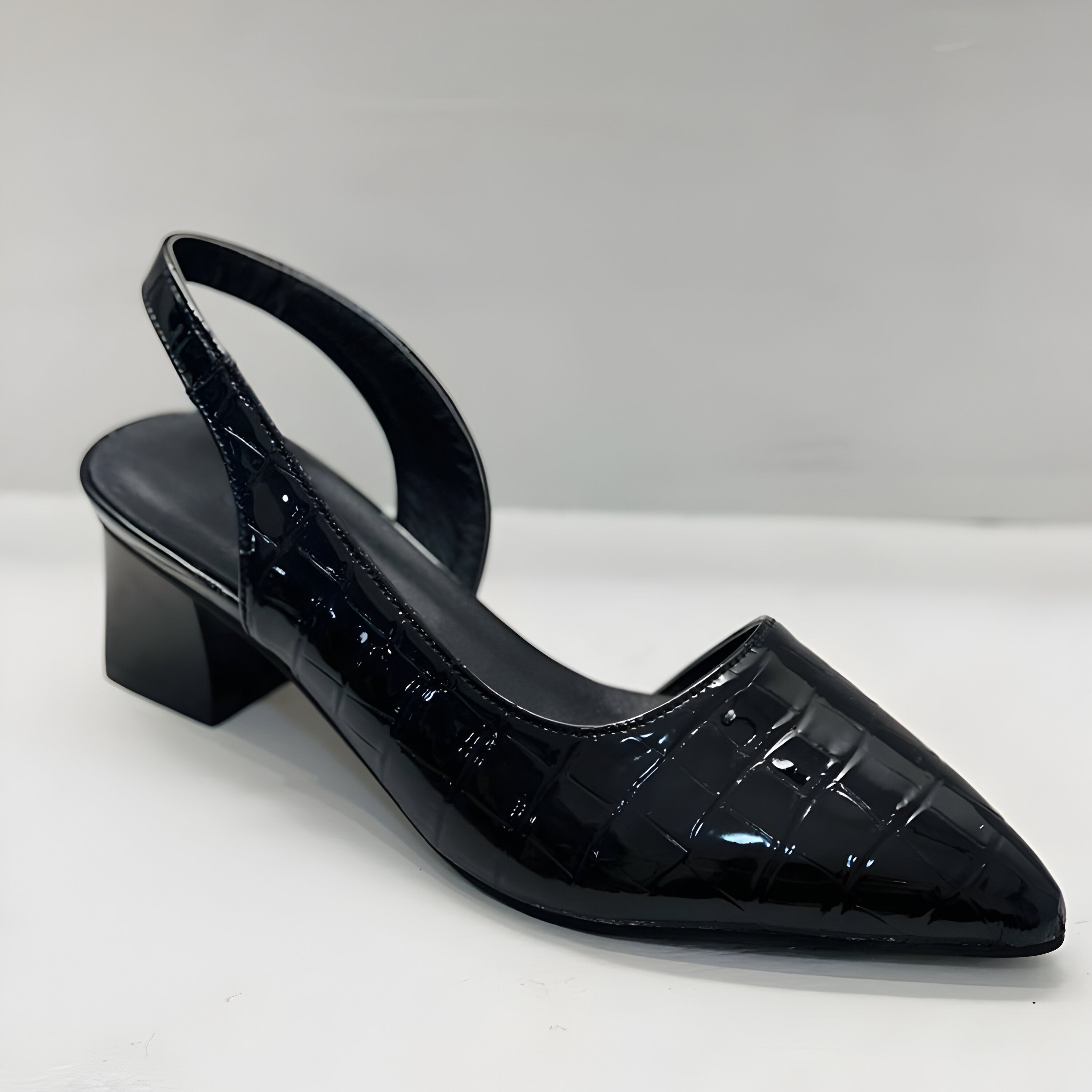 Wynn - Schuhe mit Absatz und breiter Zehenbox