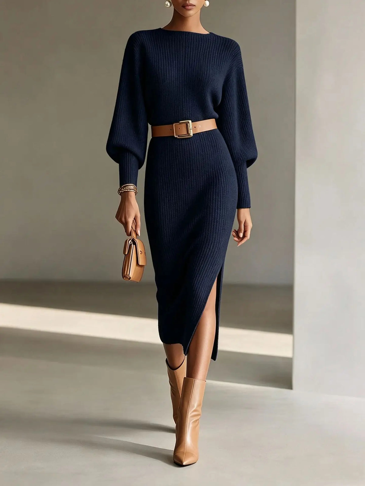 Lynn – Geripptes Strick-Midikleid