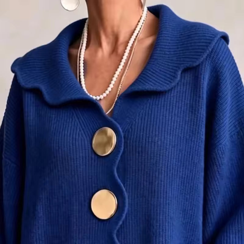 Elara | Gerippte Strickjacke mit Knöpfen