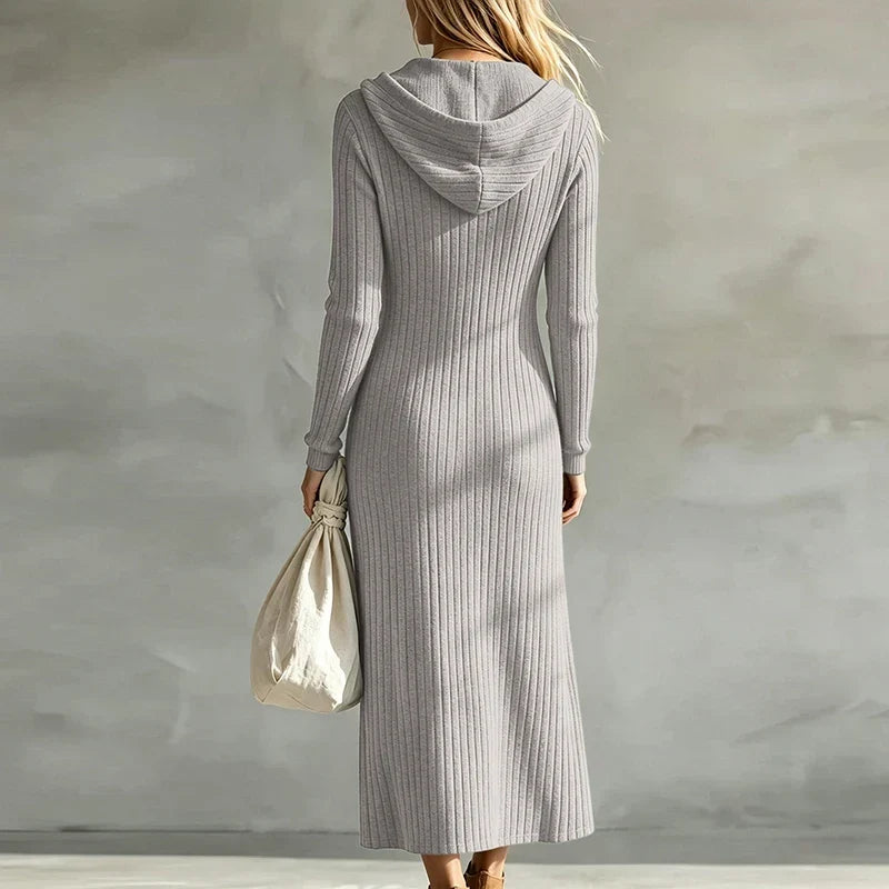 Marcie – Geripptes Midi-Kapuzenkleid