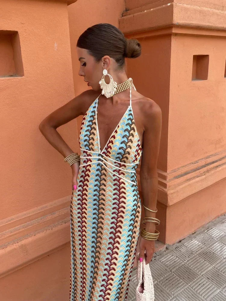 Naama-Lee™ | Rückenfreies Maxikleid mit V-Ausschnitt