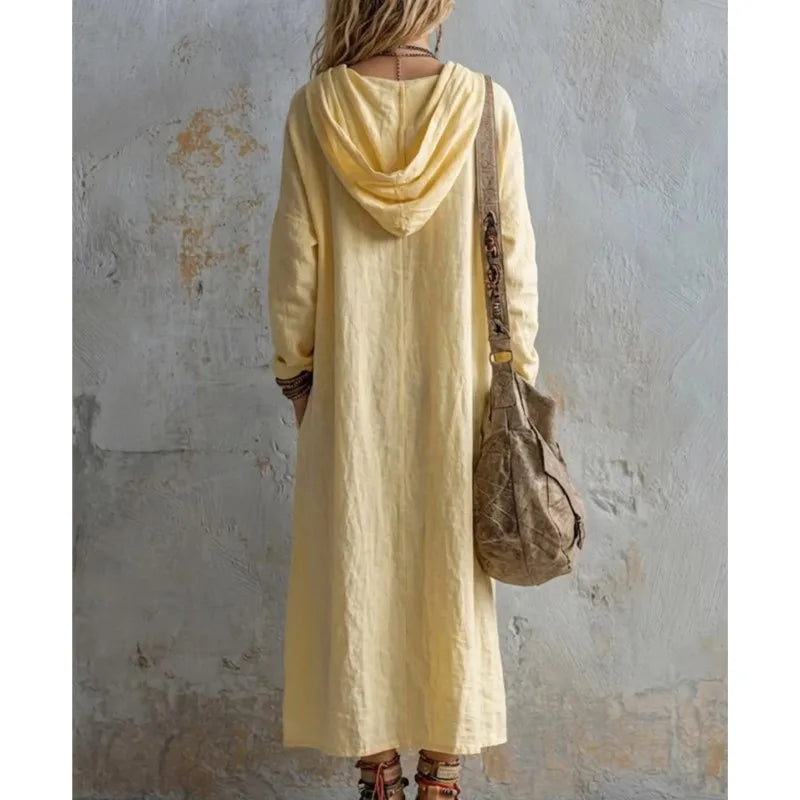 Karina – Fließendes Maxikleid mit Kapuze