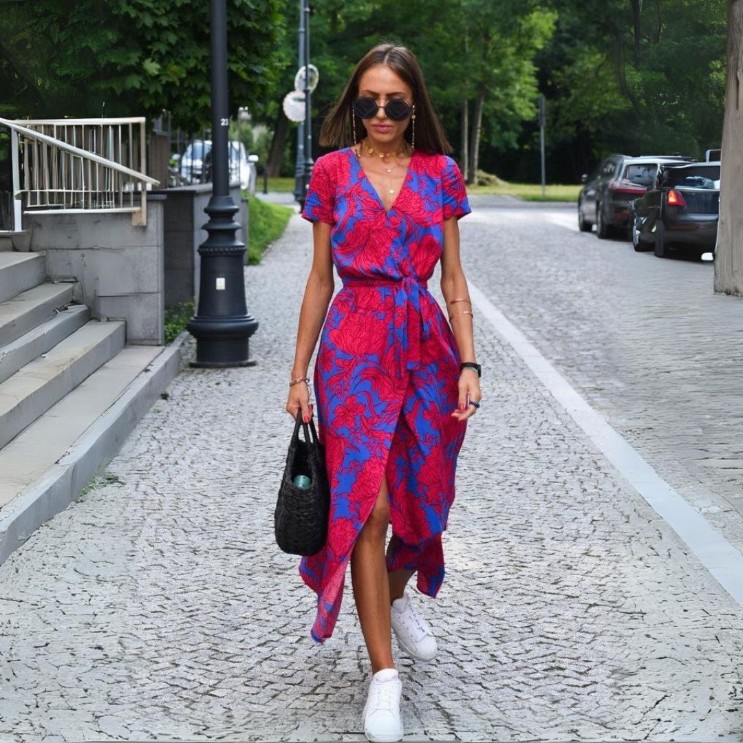 Talia™ | Stilvolles Blumenkleid mit V-Ausschnitt
