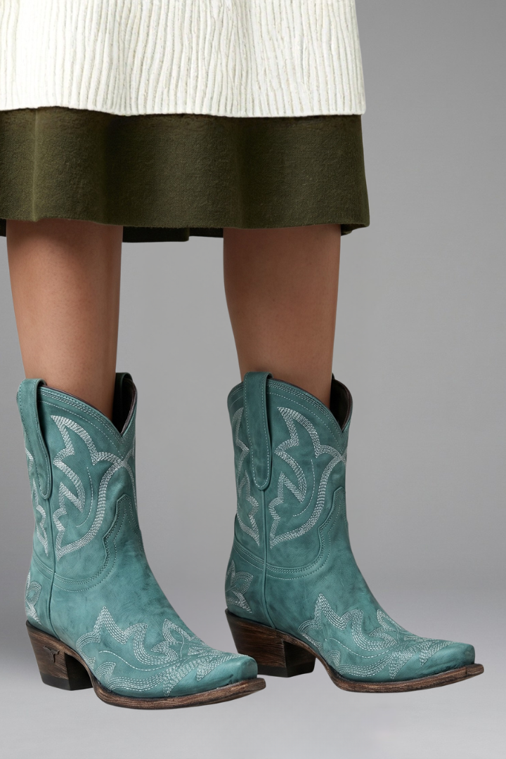 Damenstiefel mit Stickereien für jede Jahreszeit