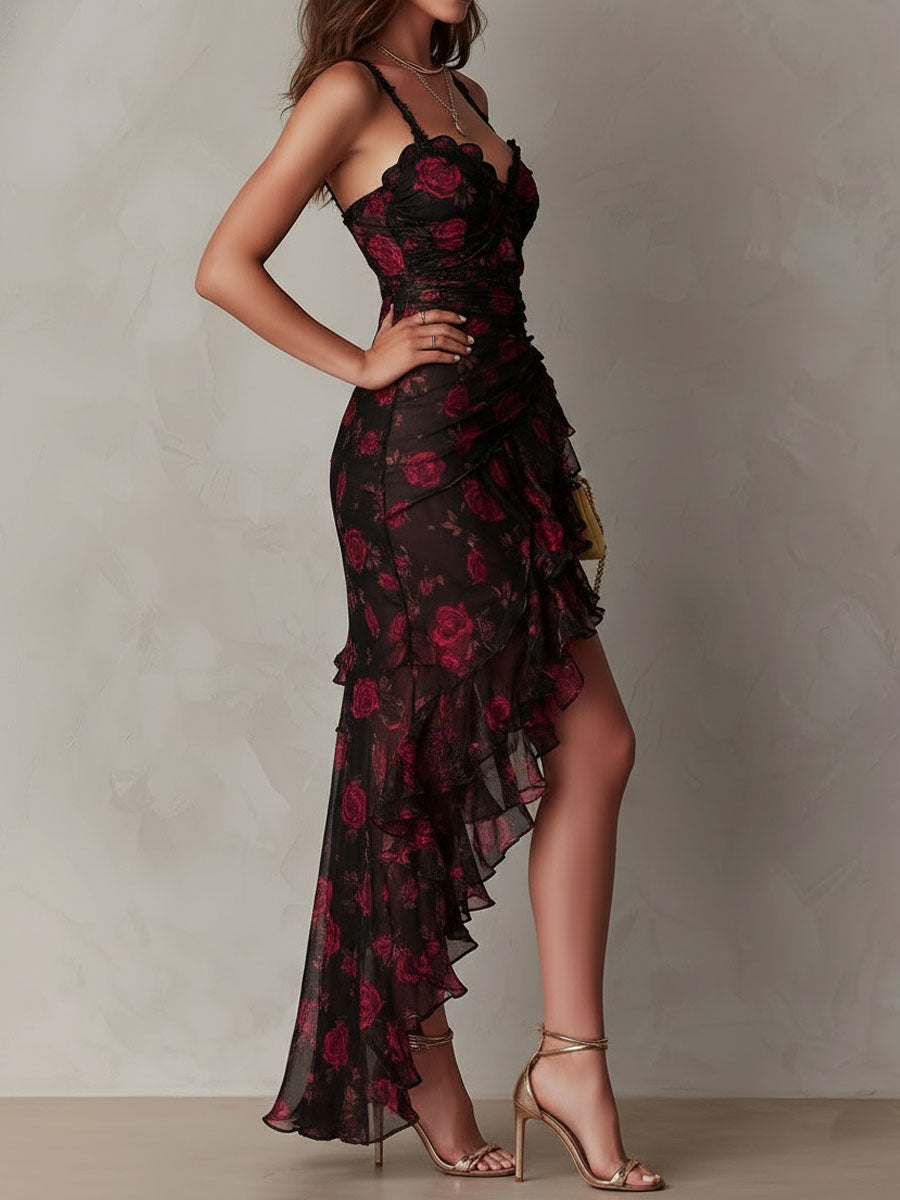 Edith | Kurzes schwarzes und rotes Blumenkleid mit Drapierung und Volantsaum