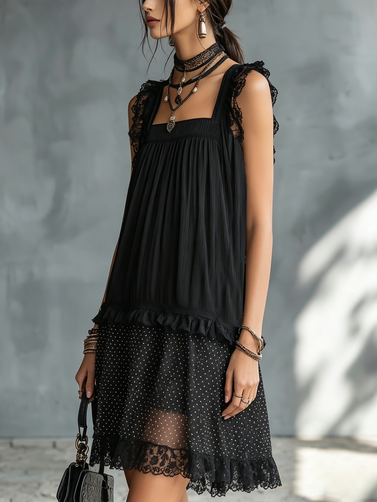 Mirella – Gepunktetes Minikleid mit Spitze