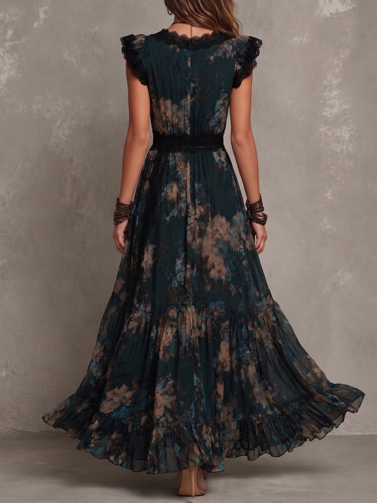Lucia | Dunkelgrünes Vintage-Maxikleid aus Chiffon mit floraler Spitze