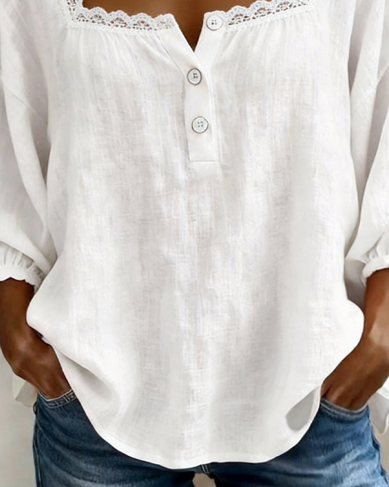 Bluse mit quadratischem Spitzenausschnitt und Puffärmeln