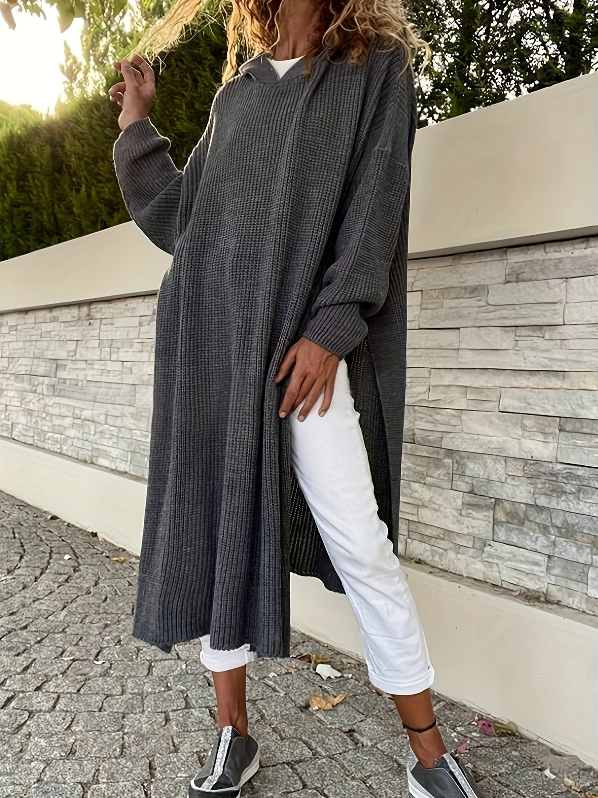 Jocelyn – Strick-Pulloverkleid mit Kapuze