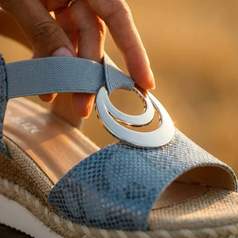 Serena – Komfortable orthopädische Sandalen