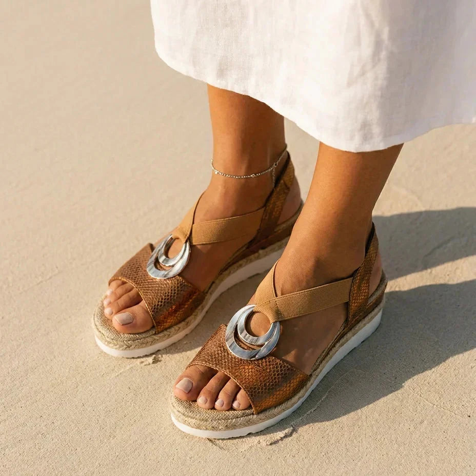 Serena – Komfortable orthopädische Sandalen