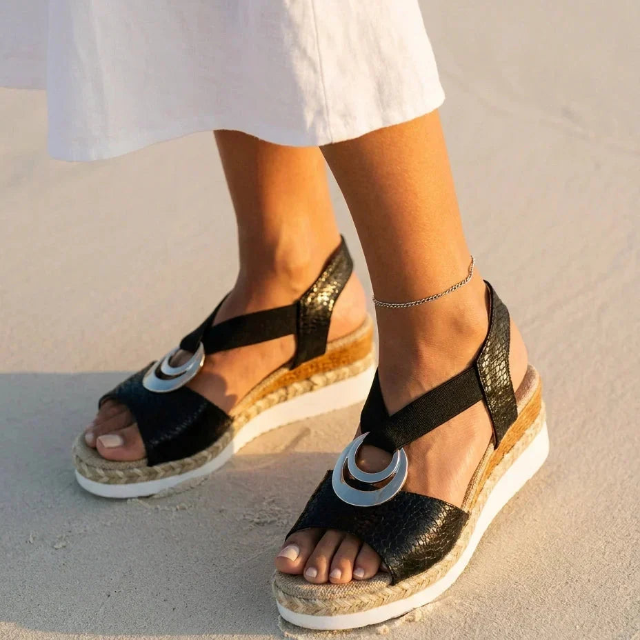 Serena – Komfortable orthopädische Sandalen