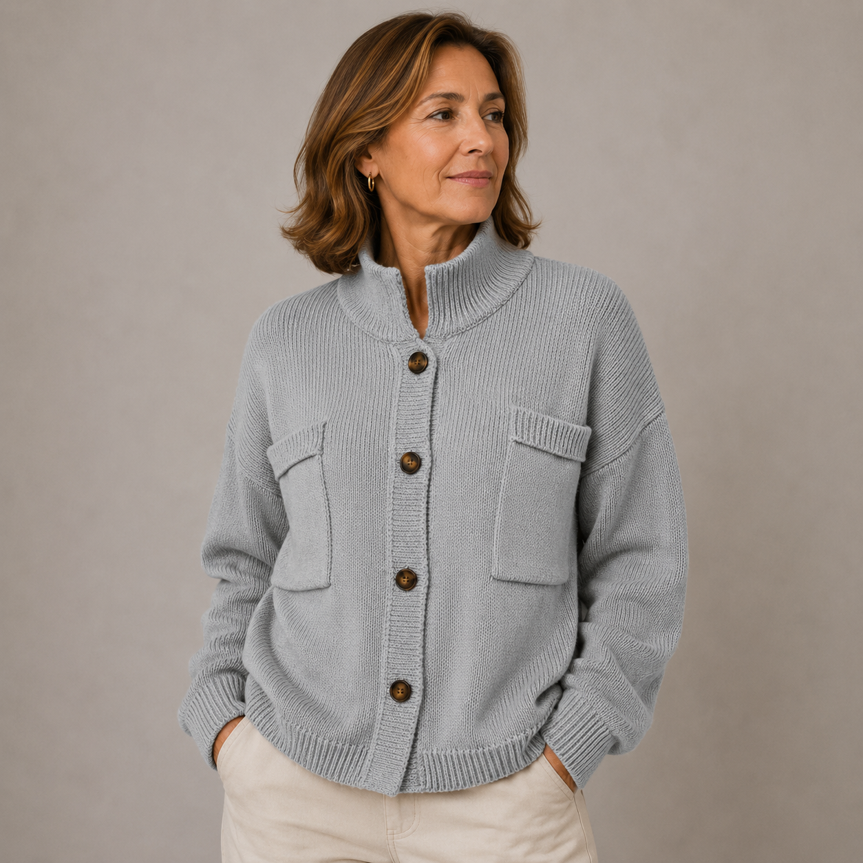 Augusta™ Cardigan mit Stehkragen und Knöpfen