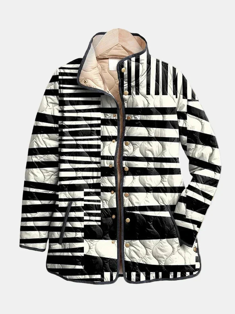 MIREN | SCHWARZ-WEISSE ABSTRAKTE STEPPJACKE