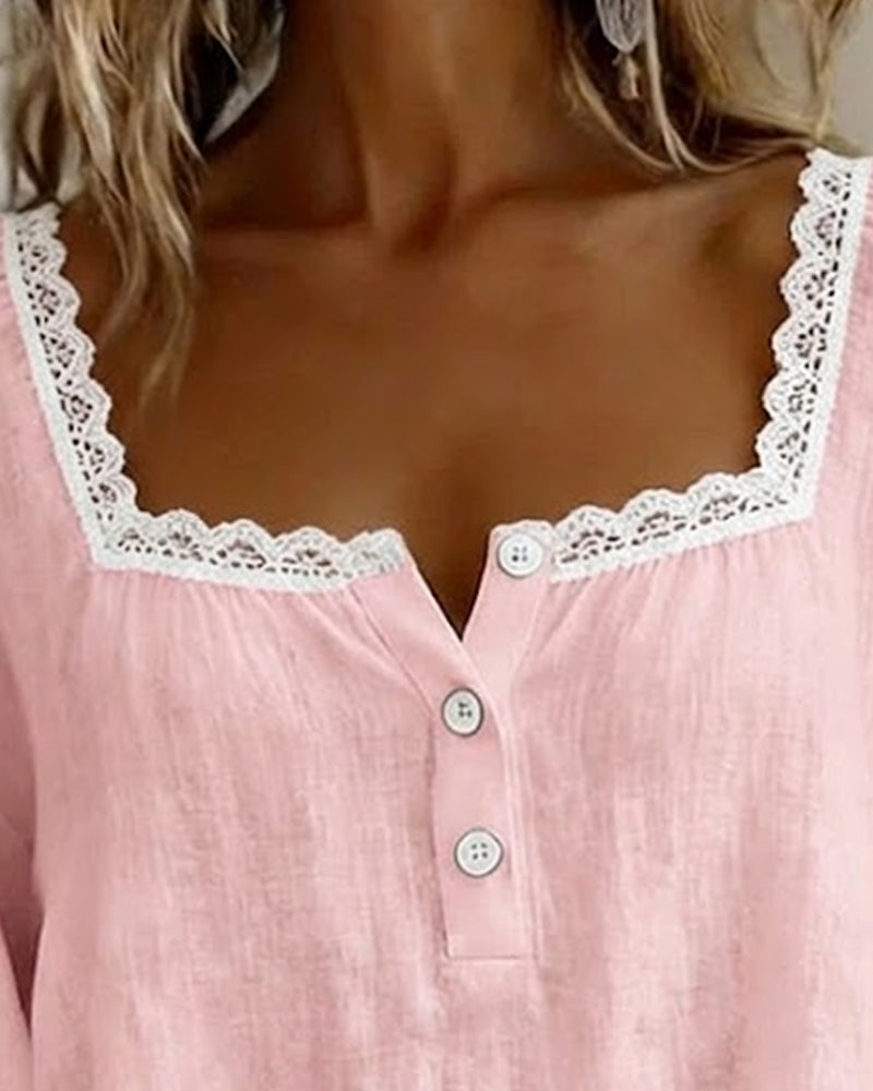 Bluse mit quadratischem Spitzenausschnitt und Puffärmeln