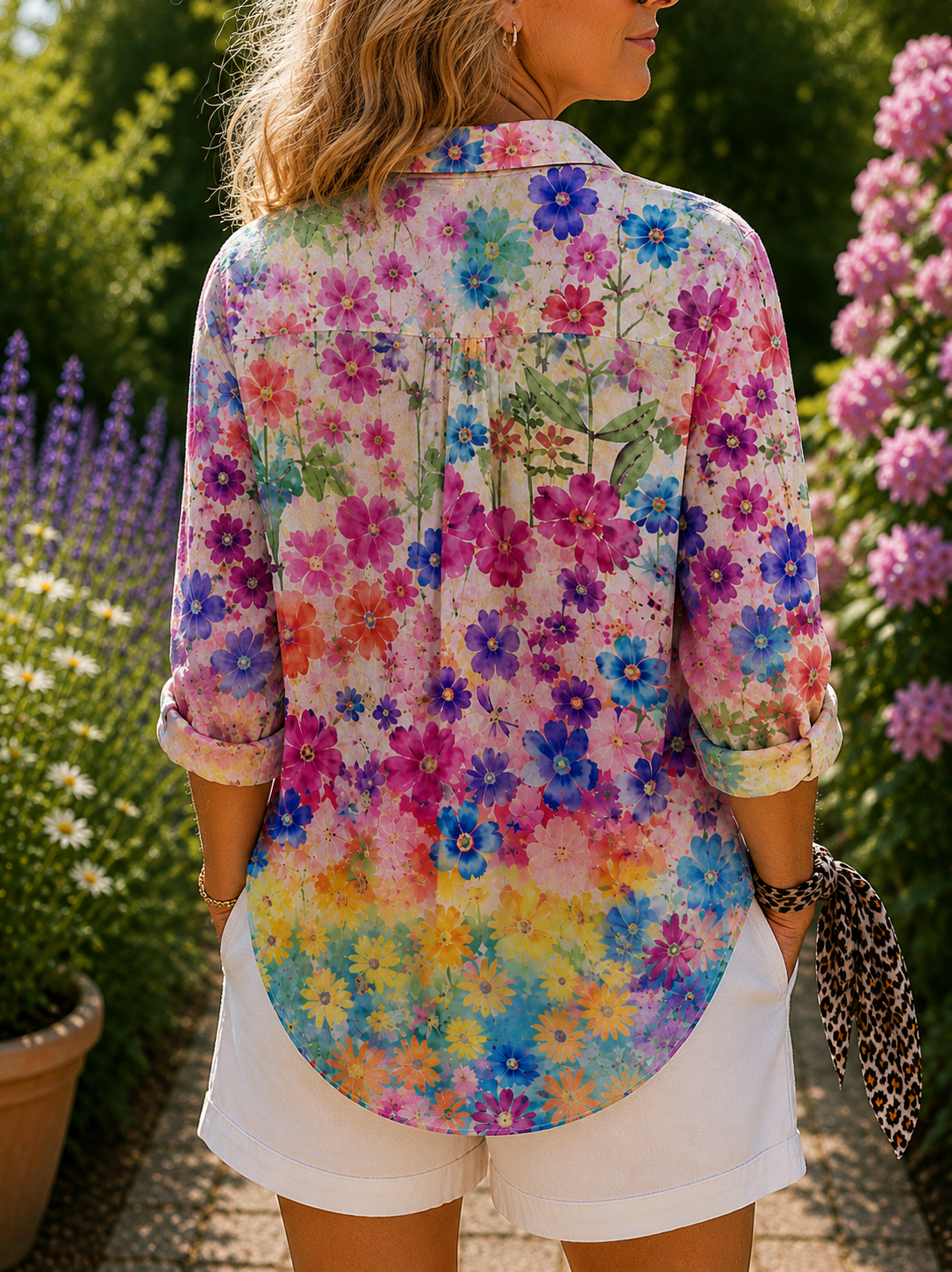 Valeria | Lebendige, kunstvolle Bluse