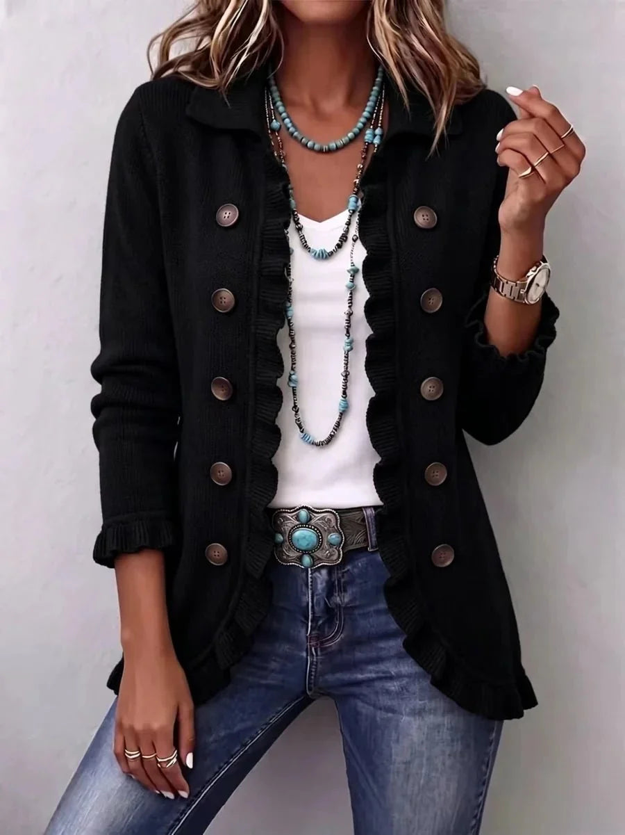Camille | Tiefschwarze Rippstrick-Rüschenjacke