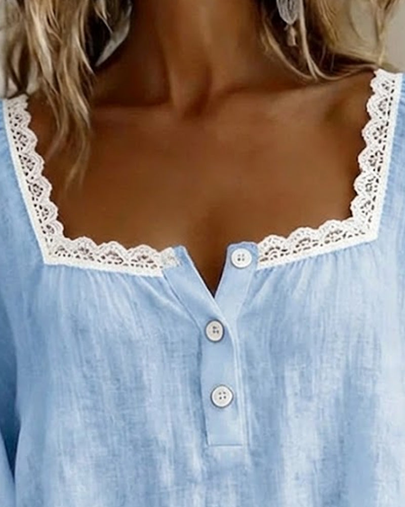 Bluse mit quadratischem Spitzenausschnitt und Puffärmeln