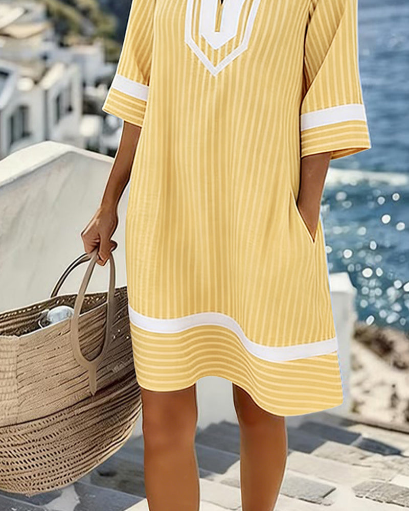 Alma | Gestreiftes Kleid mit V-Ausschnitt