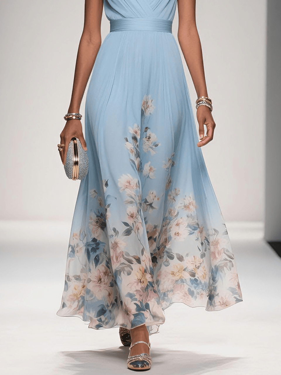 Rosa | Chiffon Chiffon Maxikleid Hellblau mit V-Ausschnitt