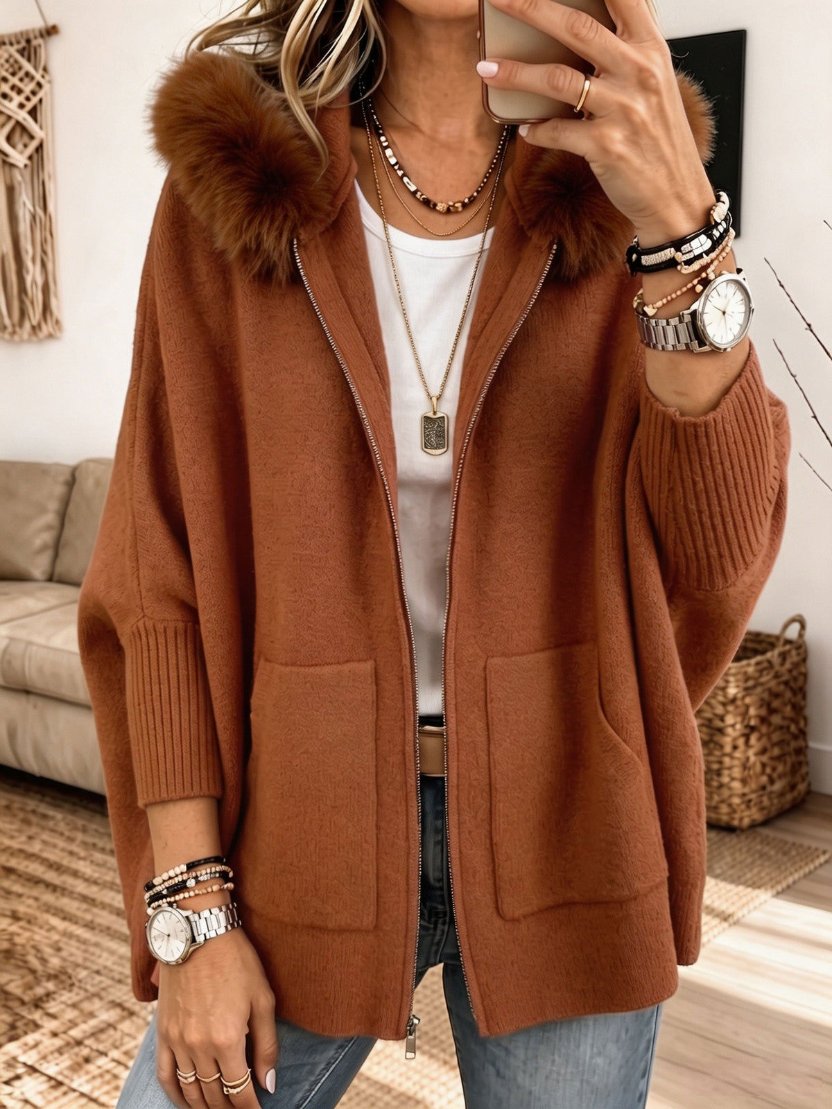 Brynja – Strickcardigan mit Fellkapuze