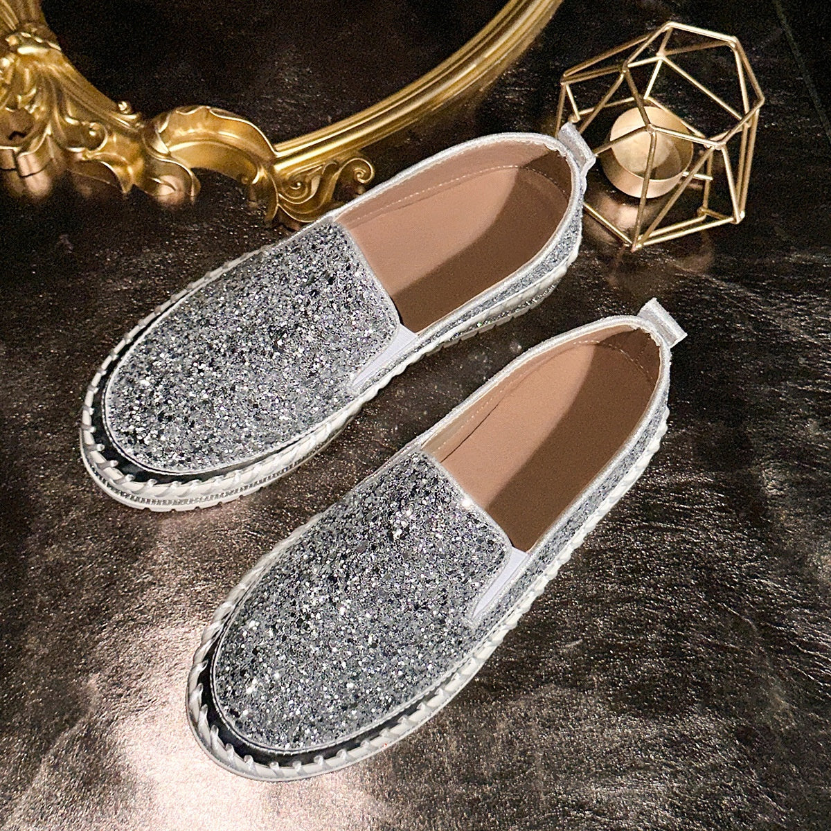 Leona – Funkelnde Schlupfschuhe