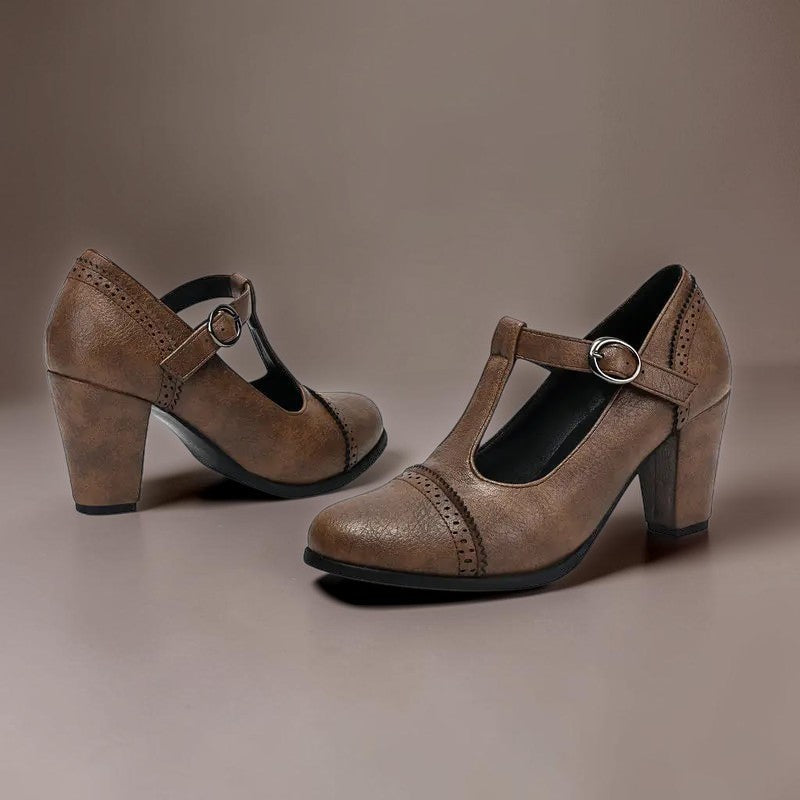Hanne | Elegante Schuhe mit T-Riemen und Blockabsatz